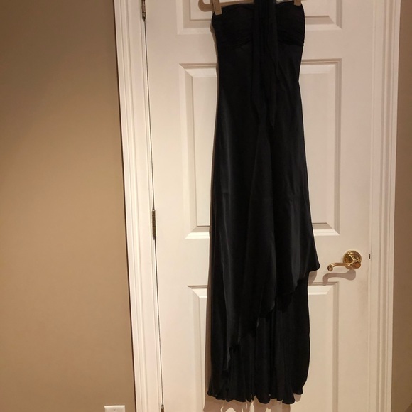 Silk gown - Picture 2 of 9